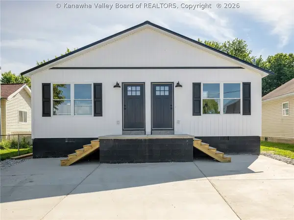 156 6th Street, Dunbar, WV 25064