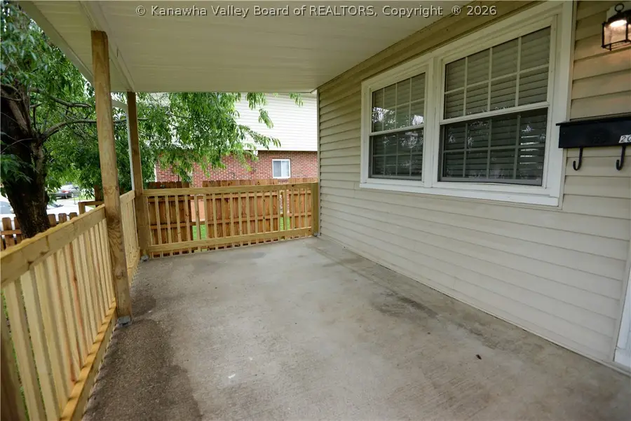 203 Carson Street, Saint Albans, WV 25177 - #3