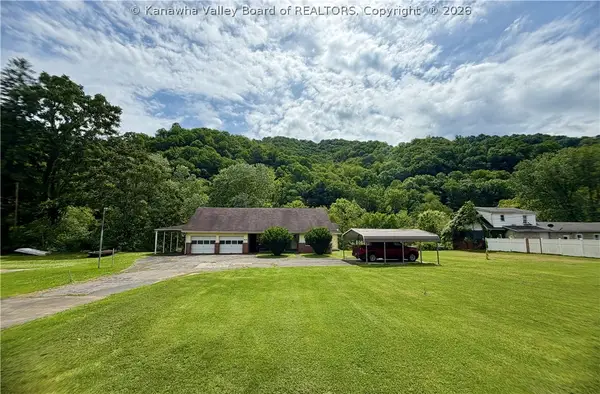 5646 Old Logan Road, Logan, WV 25601