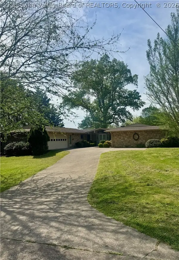 830 Lower Chester Road, Charleston, WV 25302