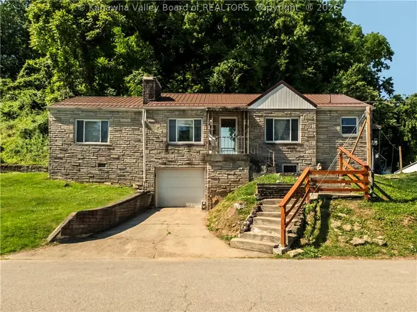 2743 Daniels Avenue, South Charleston, WV 25303