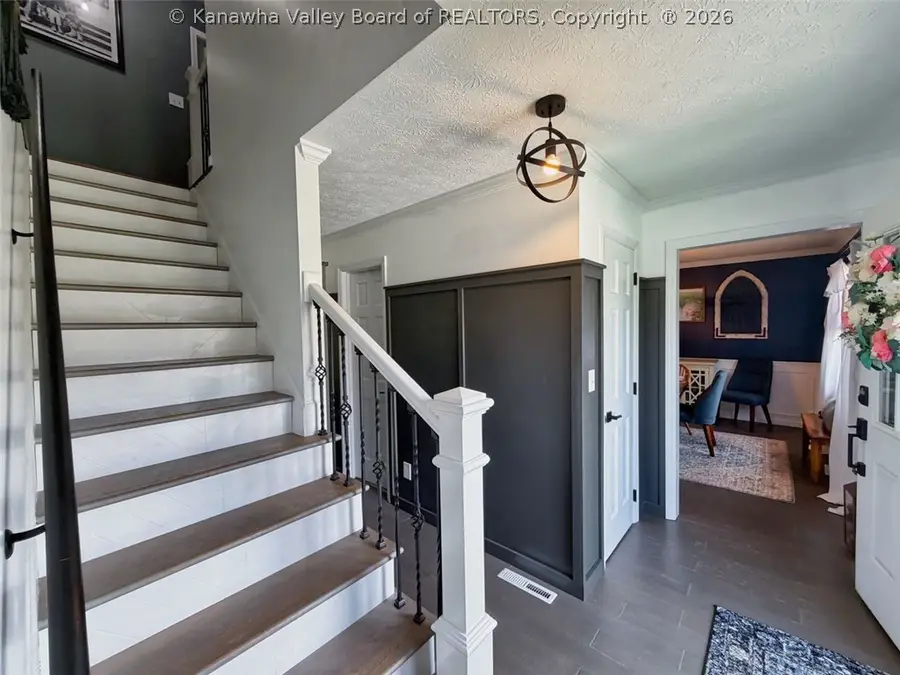 1703 Oak Knolls Road, Charleston, WV 25314 - #2