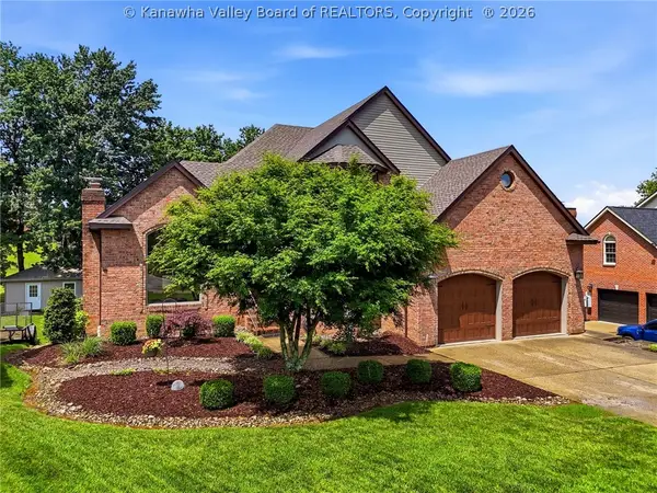39 Cedar Drive, Hurricane, WV 25526
