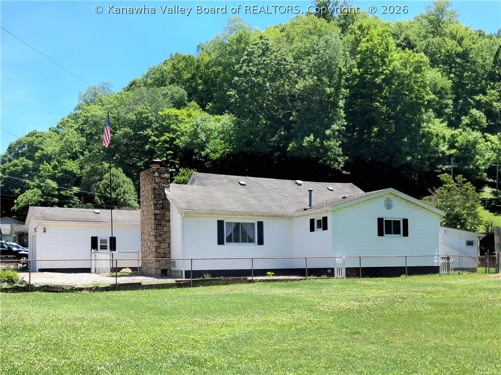 810 Thunderbird Drive, Malden, WV 25306 - #1