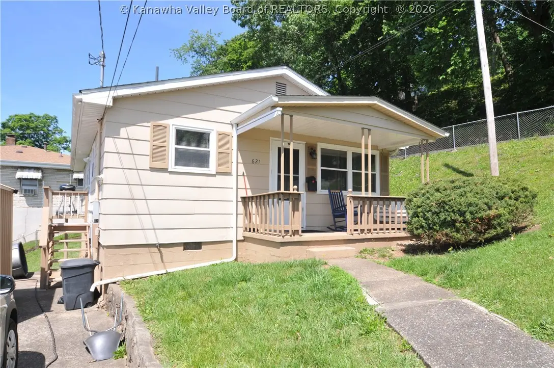 621 6th Street, Nitro, WV 25143 - #1