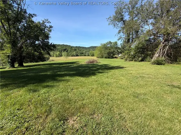 11781 Liverpool Road, Sandyville, WV 25275