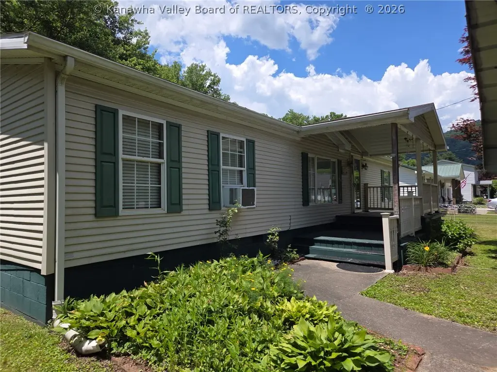 139 Gina Street, Mount Carbon, WV 25139 - #1