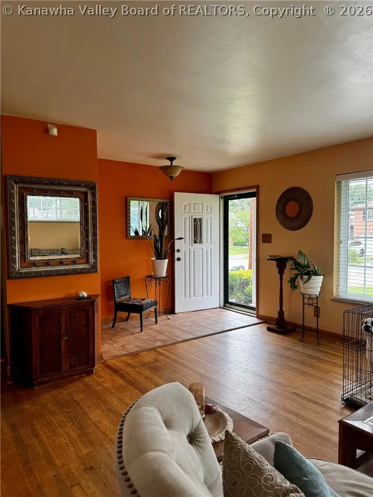 1939 Lincoln Avenue, Saint Albans, WV 25177 - #2