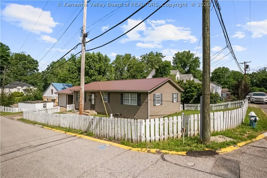 2600 Daniels Avenue, South Charleston, WV 25303 - #3