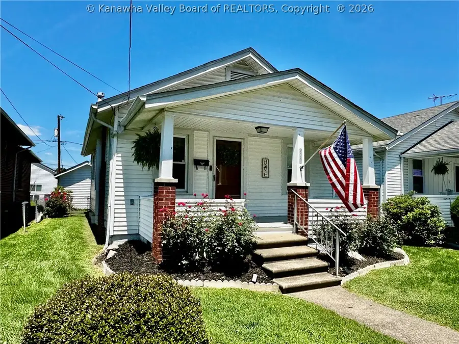 331 17th Street, Dunbar, WV 25064 - #2