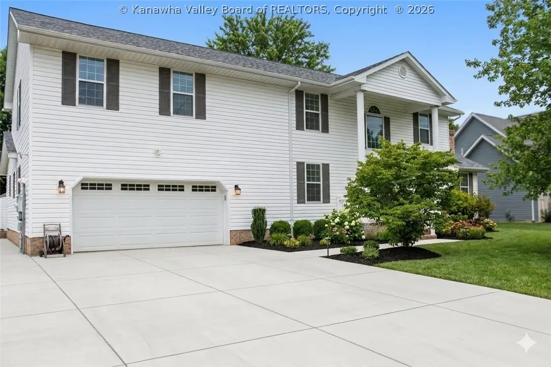 1042 Marina Drive, Hurricane, WV 25526 - #1