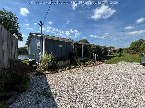 120 Whittbury Lane, Red House, WV 25168