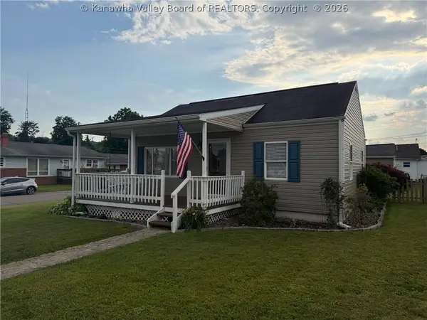 211 West Street, St Albans, WV 25177