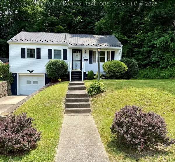 608 Granada Way, Charleston, WV 25304