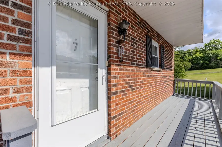 7 Central Avenue, Elkview, WV 25071 - #3