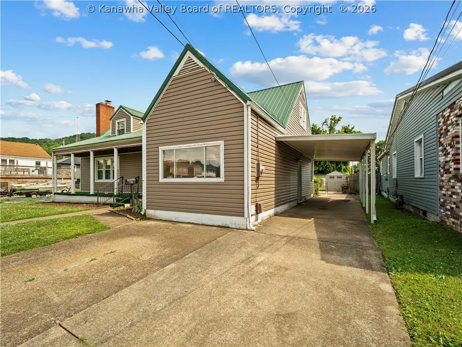 1216 W 12th Street, Nitro, WV 25143 - #2