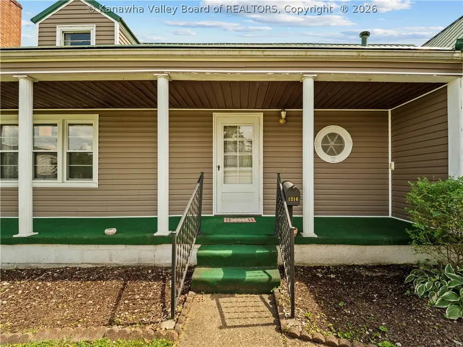 1216 W 12th Street, Nitro, WV 25143 - #3
