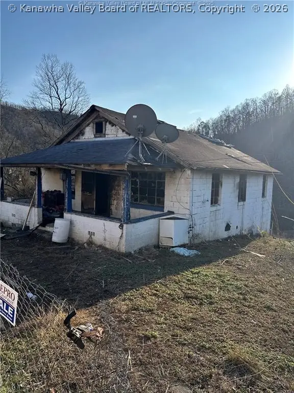 50 Graley Road, Racine, WV 25165 - #1