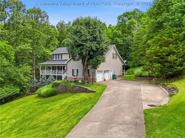 56 Deerfield Drive, Hurricane, WV 25526