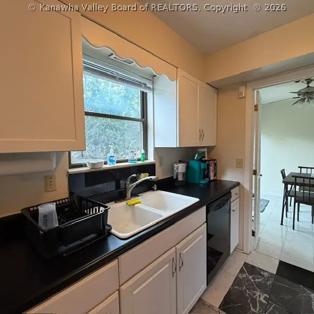 204 Willowcrest Drive, Charleston, WV 25311 - #3