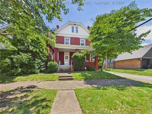 818 4th Street, Huntington, WV 25701