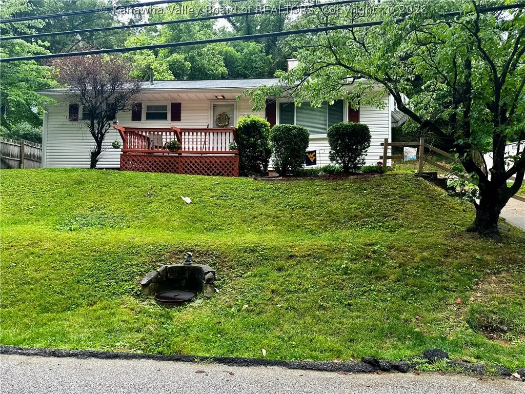 1510 Valley Drive, South Charleston, WV 25303 - #1