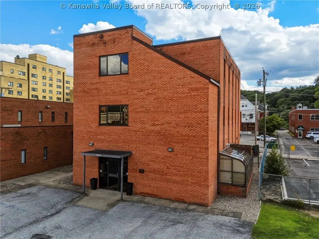 1213 Virginia Street E, Charleston, WV 25301 - #1