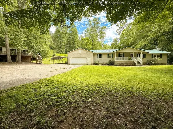 132 Wild Cherry Lane, Sissonville, WV 25320
