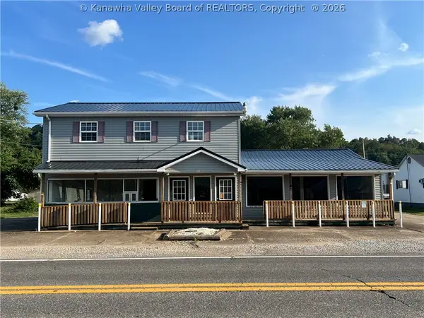 614 Adamsville Road, Mason, WV 25260