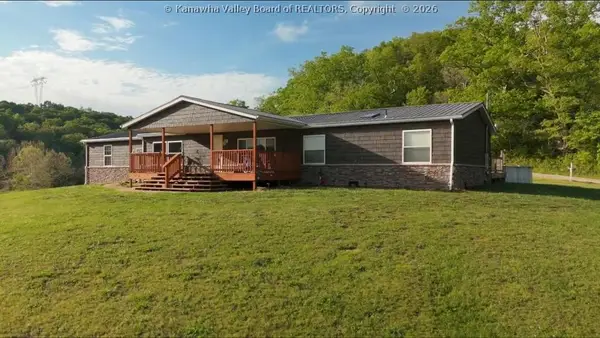 101 Horner Run Road, Sandyville, WV 25275