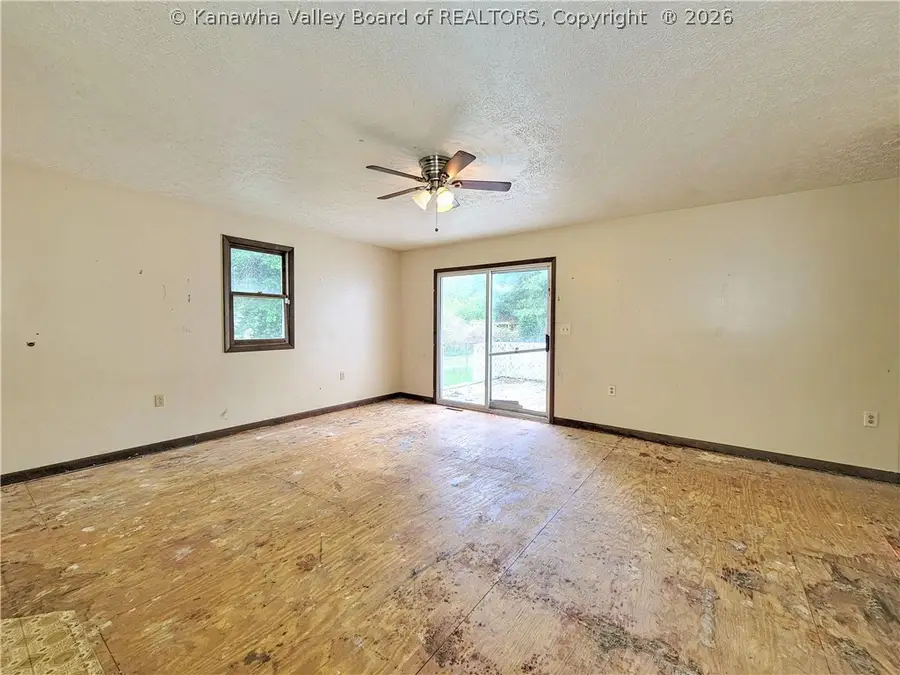 104 Elk Drive, Elkview, WV 25071 - #3