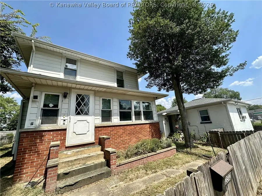 2312 Kanawha Terrace, Saint Albans, WV 25177 - #2