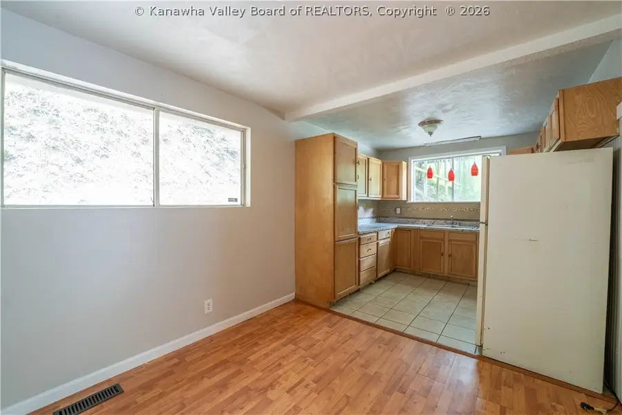 909 South Park Road, Charleston, WV 25304 - #3