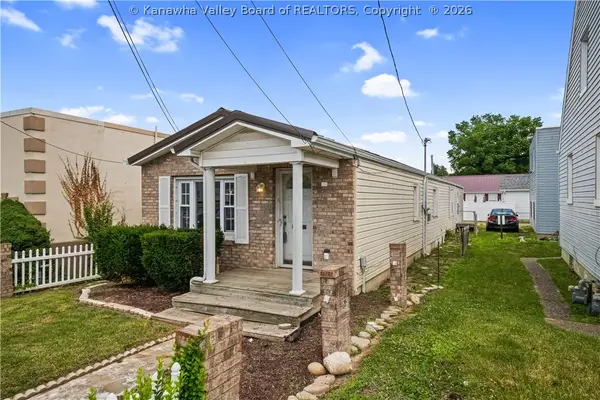 2304 Charles Avenue, Dunbar, WV 25064