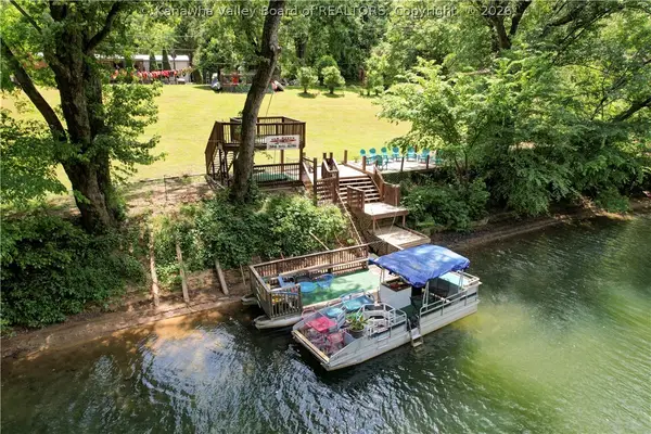 2553 River Haven Road, Clendenin, WV 25045