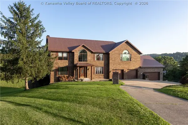 12 Charlo Drive, Hurricane, WV 25526