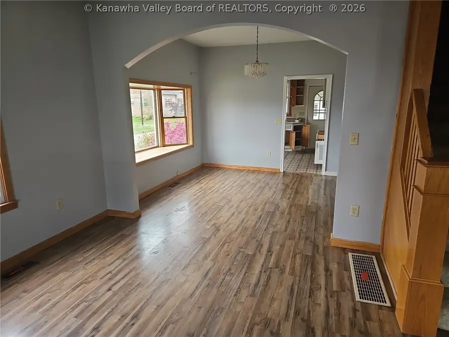 412 6th Street, Saint Marys, WV 26170 - #2