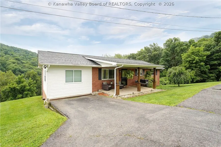 33 Stevens Point, Alum Creek, WV 25003 - #2