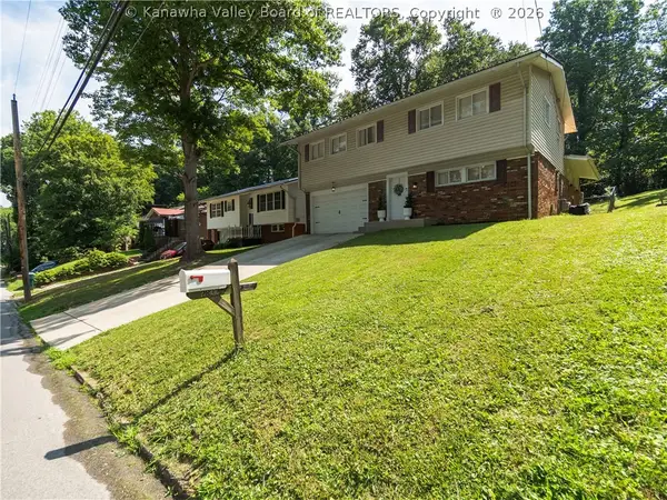 2832 Saltwell Road, Huntington, WV 25705