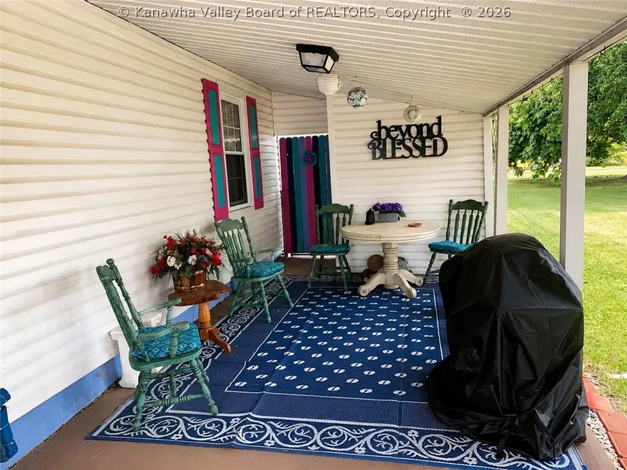 2644 Forrestal Avenue, Saint Albans, WV 25177 - #2