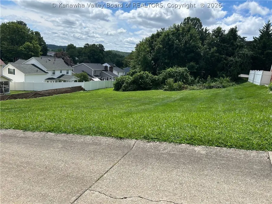 31 Thorn Bush Road, Scott Depot, WV 25560 - #2