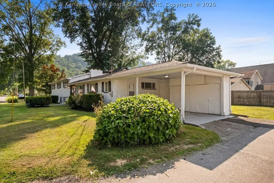 411 46th Street Se, Charleston, WV 25304 - #2