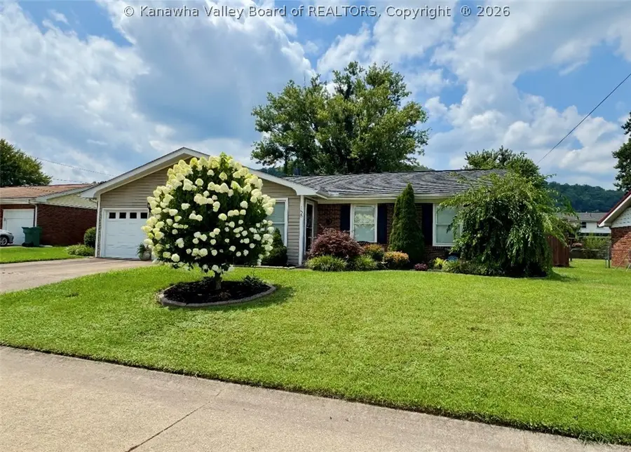 158 Shawnee Estates, Winfield, WV 25213 - #2