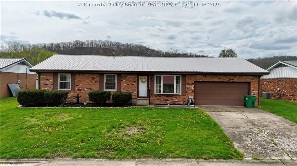 194 Shawnee Estates, Winfield, WV 25213 - #1