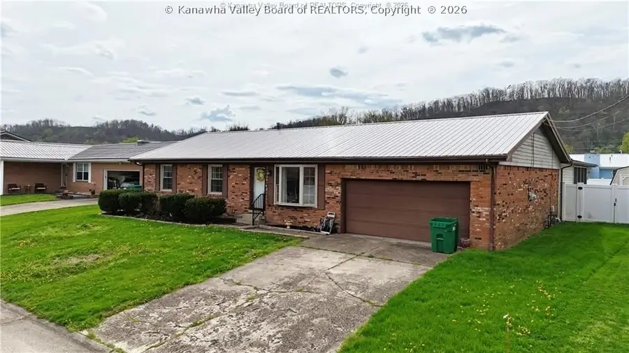 194 Shawnee Estates, Winfield, WV 25213 - #3