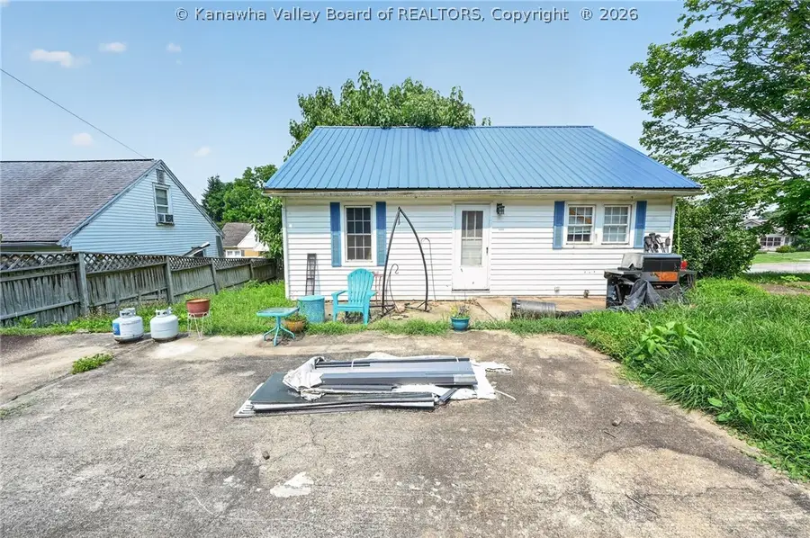 312 7th Street, New Haven, WV 25265 - #2
