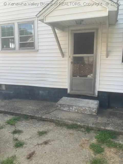 904 Fourth Street, New Haven, WV 25265 - #2