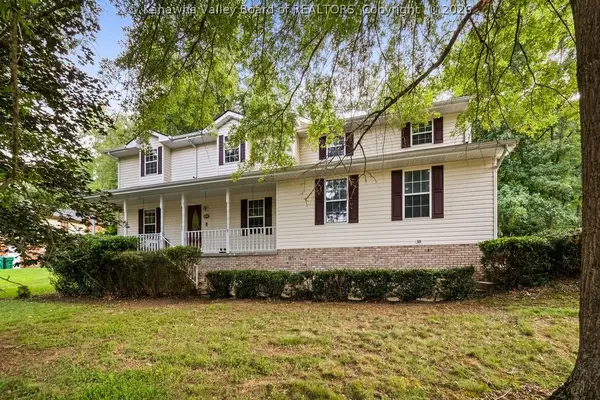 13 Richland Drive, Hurricane, WV 25526