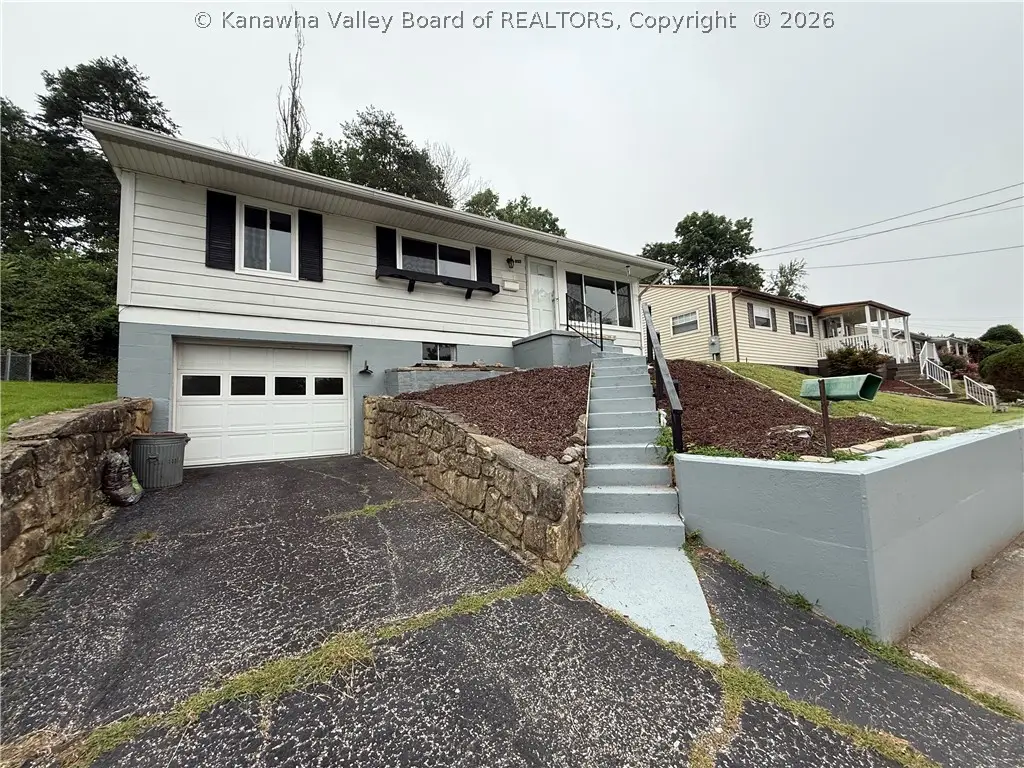 913 Valley View Drive, South Charleston, WV 25309 - #1