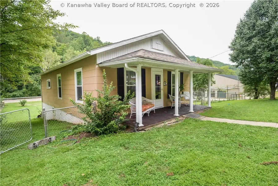 647 Austin Drive, Saint Albans, WV 25177 - #2